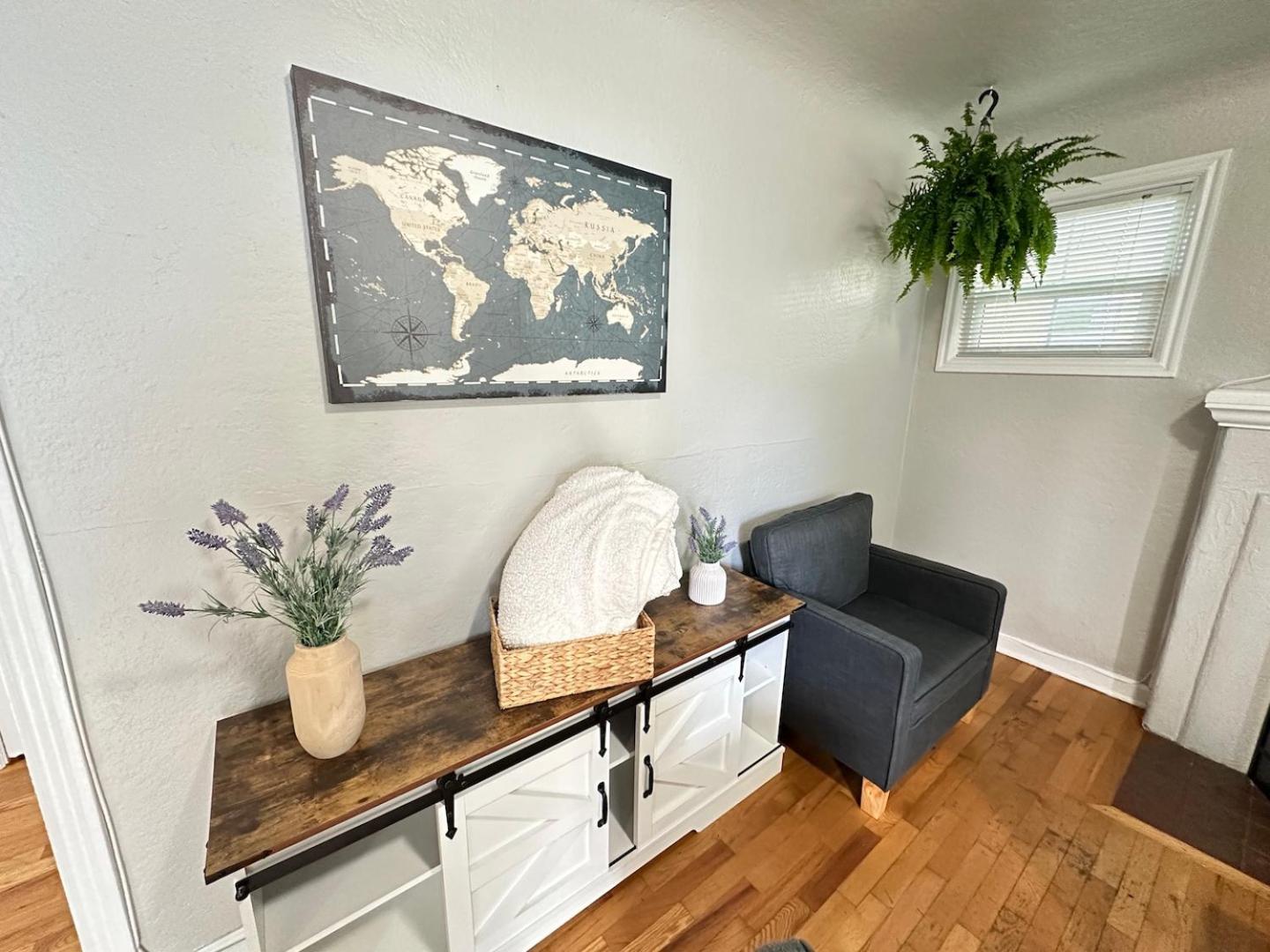 Charming 1930S Style Rustic Home Eugene Buitenkant foto